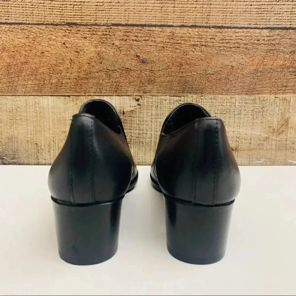 Munro Leather Ankle Boot - Picture 3 of 6